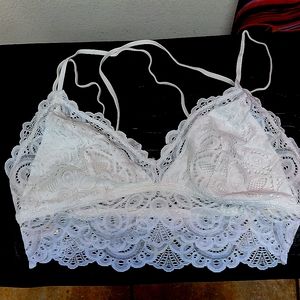 So brand White lace bralette